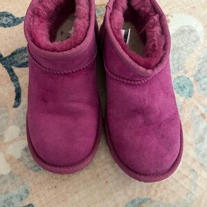 Classic Ultra Mini (Little Kid/Big Kid)